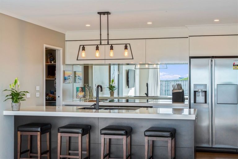 Photo of property in 6 Papawhero Drive, Bell Block, New Plymouth, 4312