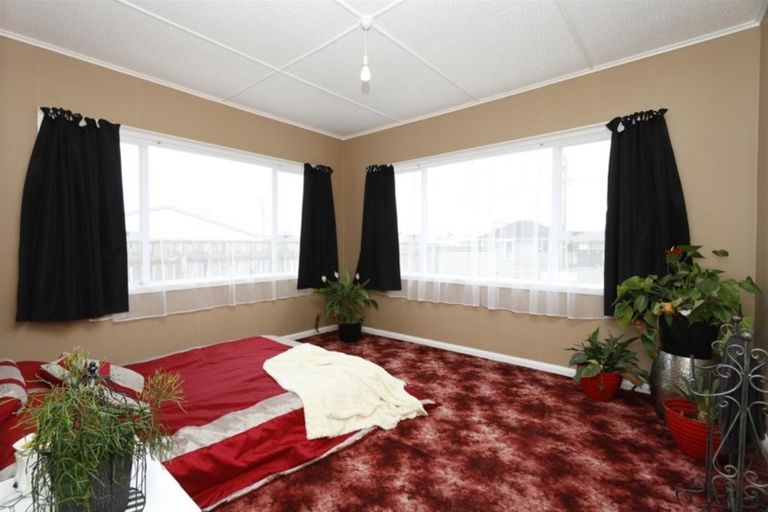 Photo of property in 31 Ihaia Road, Opunake, 4616