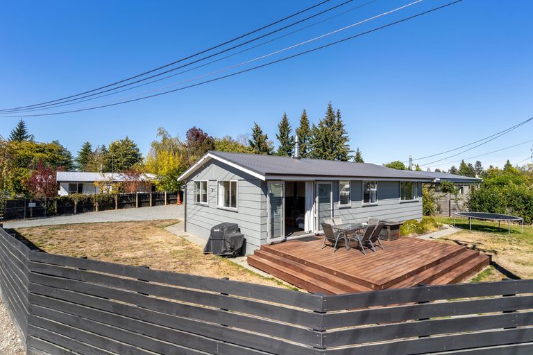 Photo of property in 43 Jollie Road, Twizel, 7901