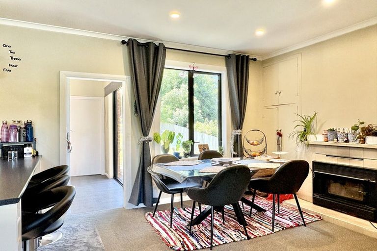 Photo of property in 16 Frasers Road, Glenross, Dunedin, 9011