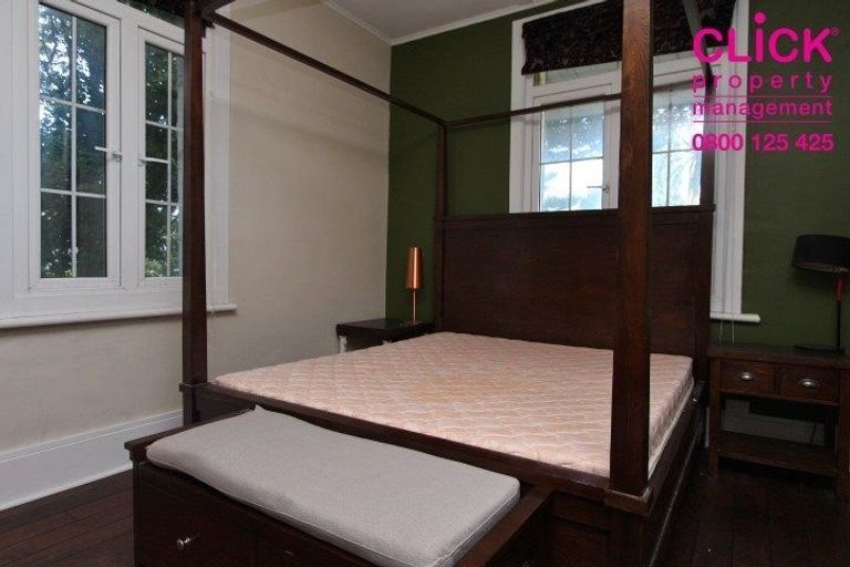 Photo of property in 157 Ravensbourne Road, Ravensbourne, Dunedin, 9022