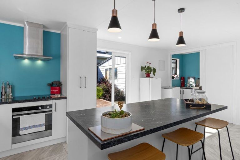 Photo of property in 6a Pokapu Place, Bethlehem, Tauranga, 3110