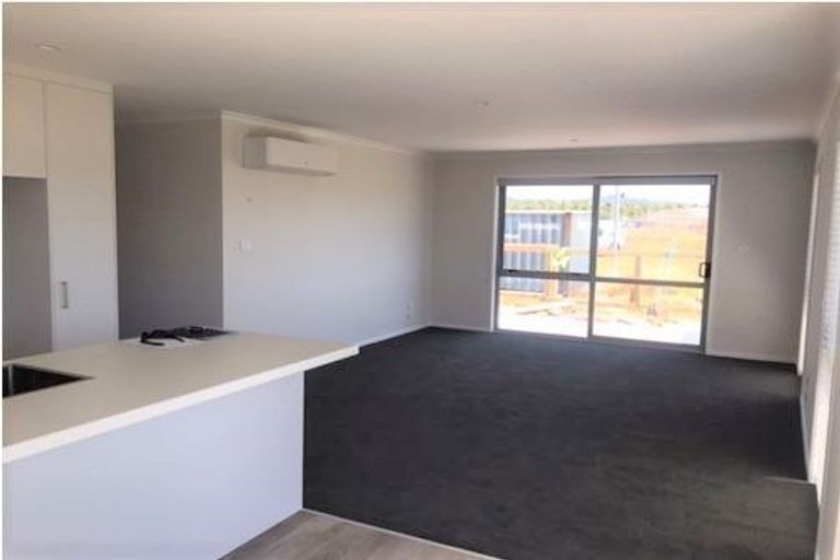 Photo of property in 1 Te Wharo Drive, Papamoa, 3118