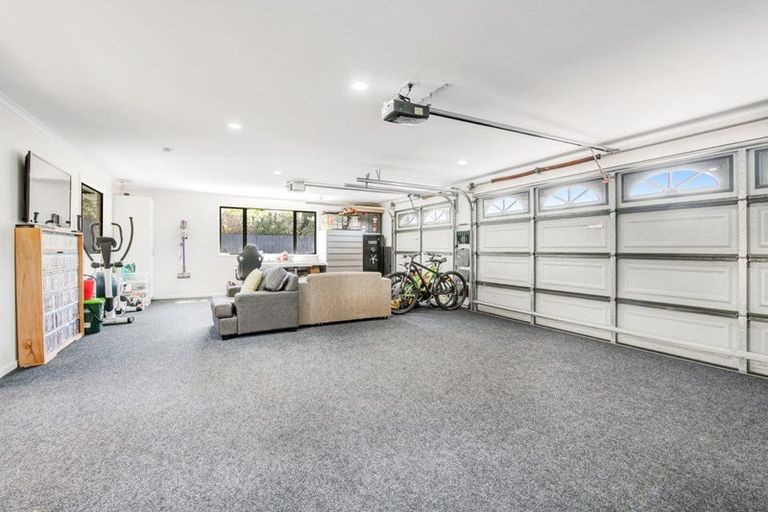 Photo of property in 6 Coral Court, Gulf Harbour, Whangaparaoa, 0930