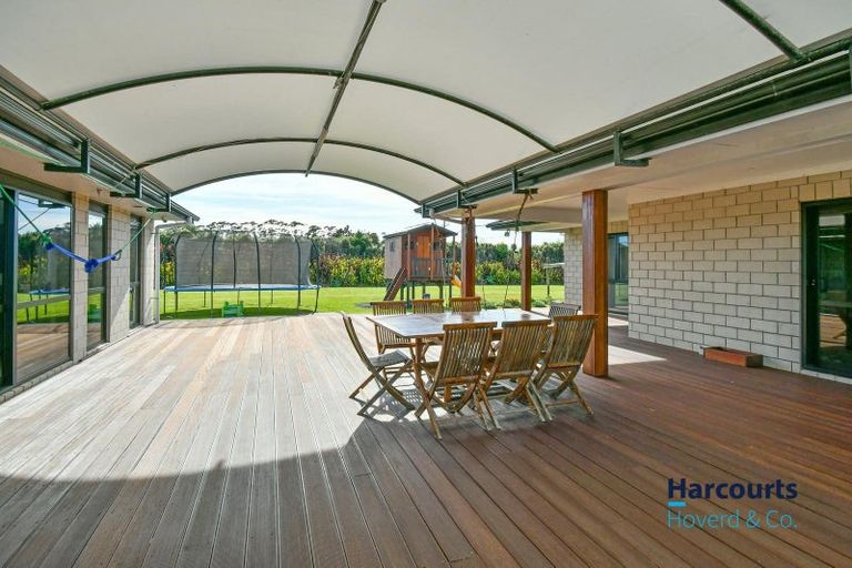Photo of property in 1217 Glenbrook Road, Glenbrook, Waiuku, 2681