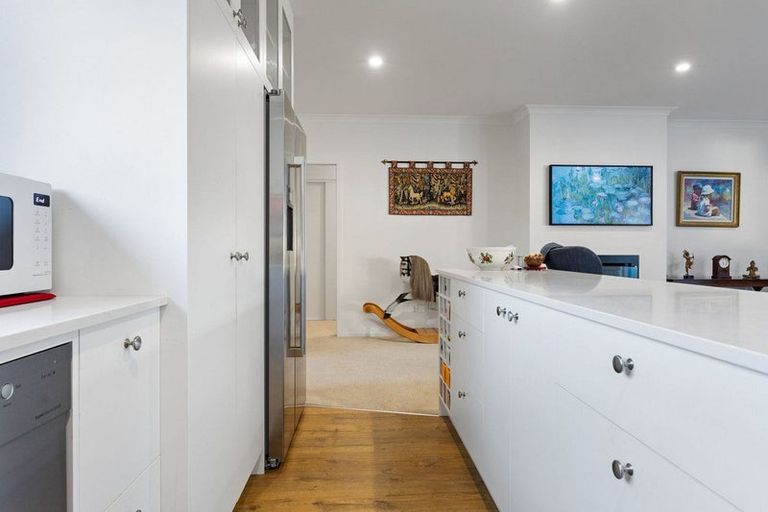 Photo of property in 22 Ruge Court, Cambridge, 3434