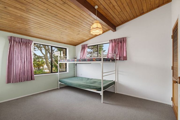 Photo of property in 14 Riverside Drive, Waiuku, 2123