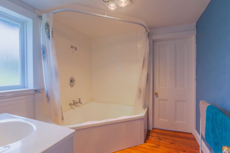 Photo of property in 32 Saint George Street, Watlington, Timaru, 7910