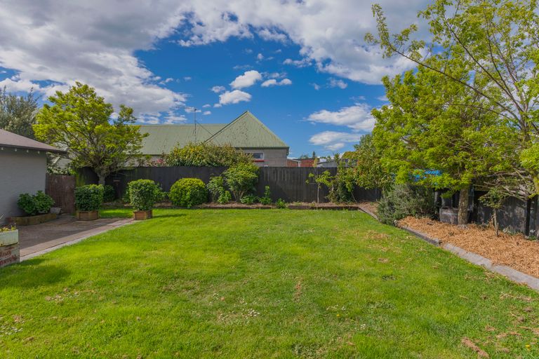 Photo of property in 32 Saint George Street, Watlington, Timaru, 7910
