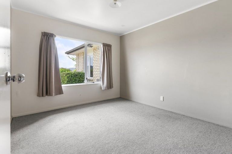 Photo of property in 14 Mili Way, Ranui, Auckland, 0612