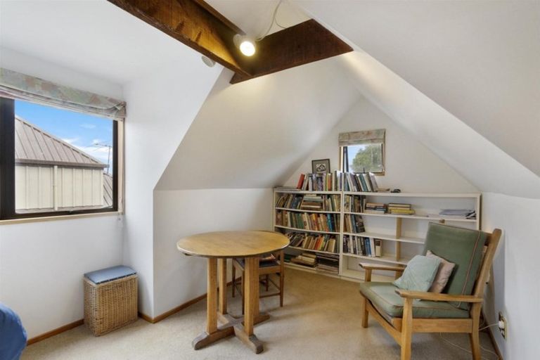 Photo of property in 2/11 Harrods Court, Ilam, Christchurch, 8053