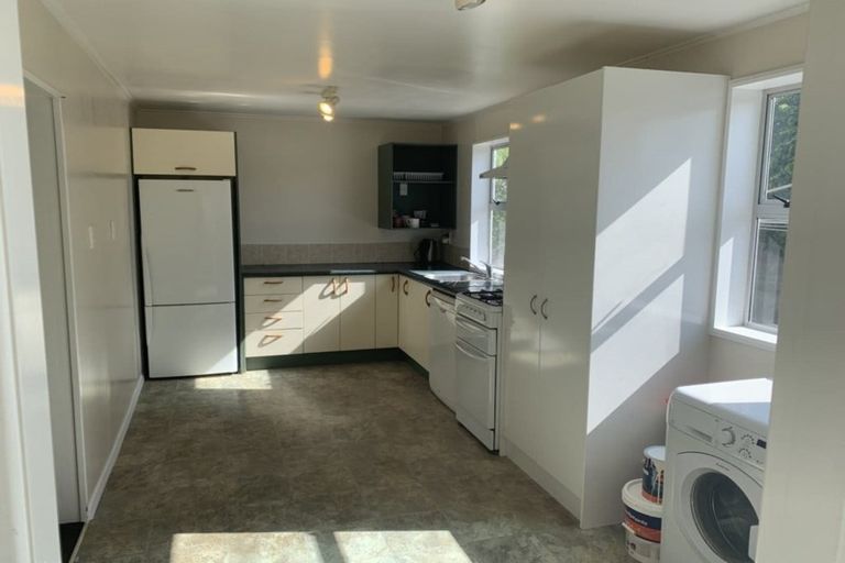 Photo of property in 7 Randwick Road, Northland, Wellington, 6012