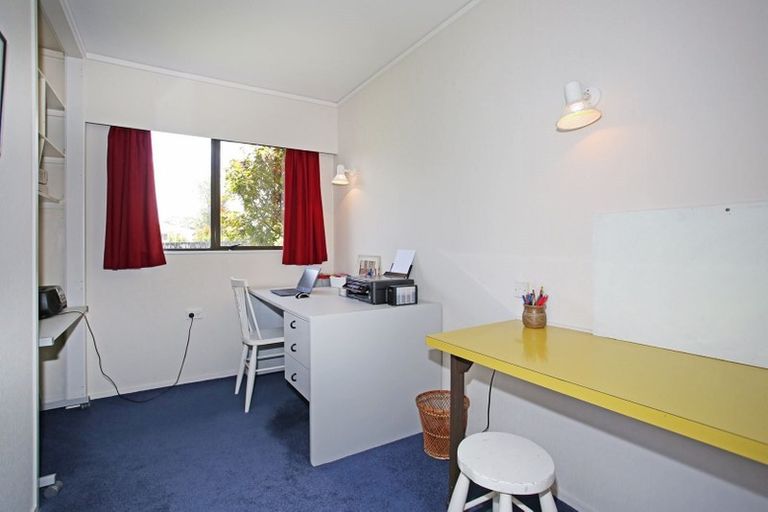 Photo of property in 5 Rushgreen Avenue, Pahurehure, Papakura, 2113