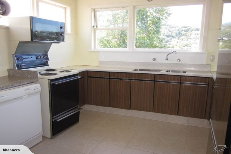 Photo of property in 28 Revans Street, Miramar, Wellington, 6022