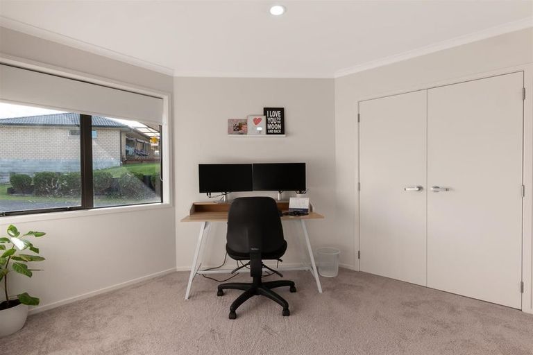 Photo of property in 43 Norm Freeman Drive, Te Puke, 3119