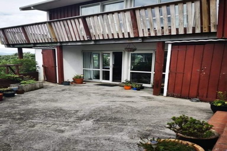 Photo of property in 51 Winston Street, Crofton Downs, Wellington, 6035