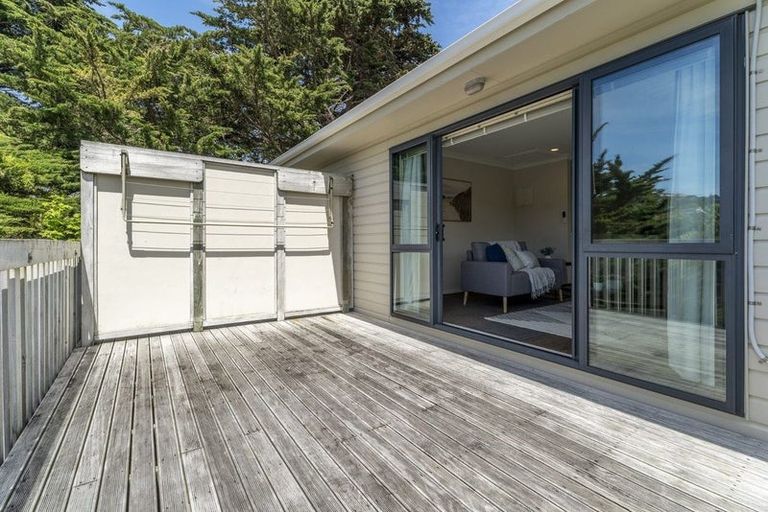 Photo of property in 28b Ronald Woolf Place, Churton Park, Wellington, 6037