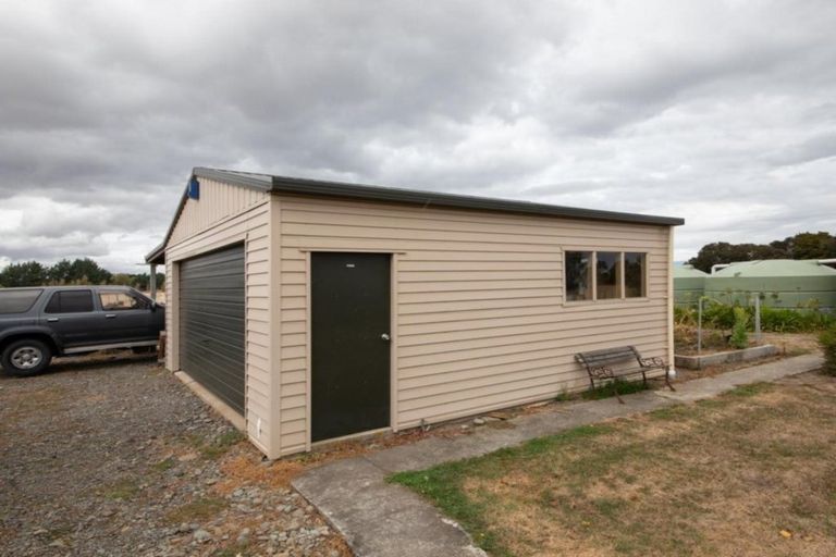 Photo of property in 355 Lethbridge Road, Feilding, 4779