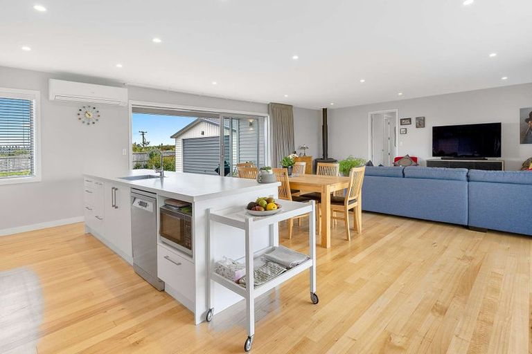 Photo of property in 2 Pukeko Way, Amberley, 7410