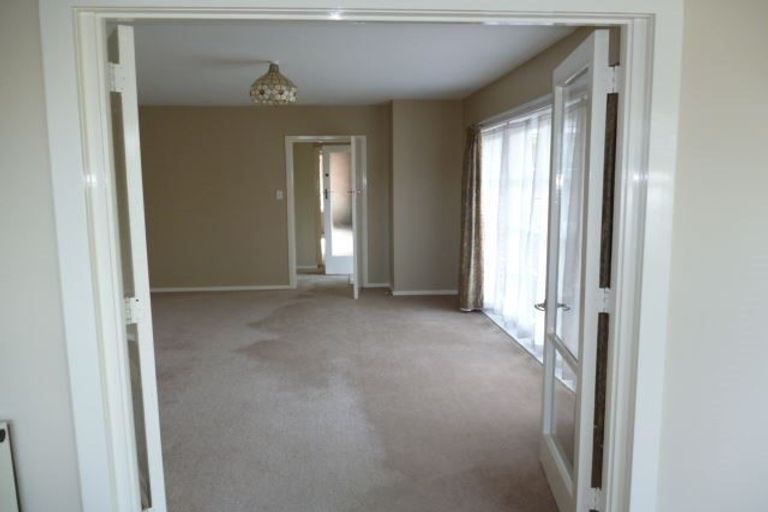 Photo of property in 29 Gleneagles Terrace, Ilam, Christchurch, 8053
