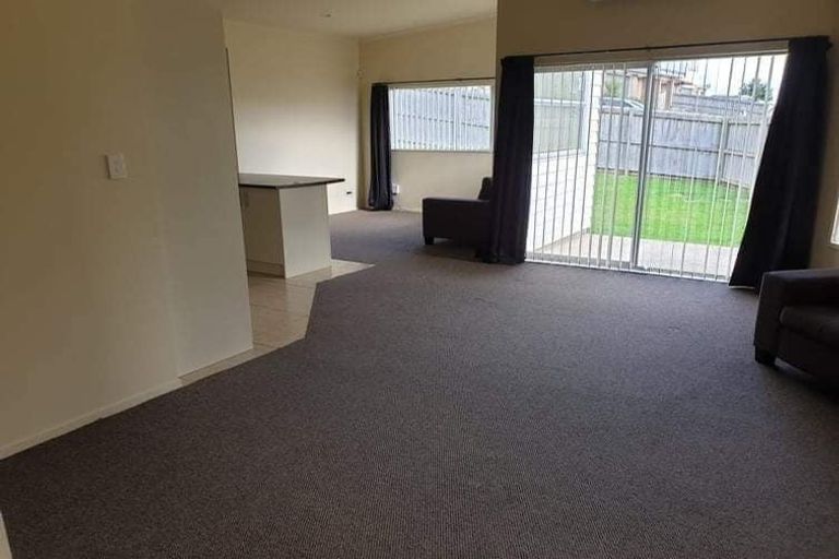 Photo of property in 42 Kokako Rise, Papakura, 2110
