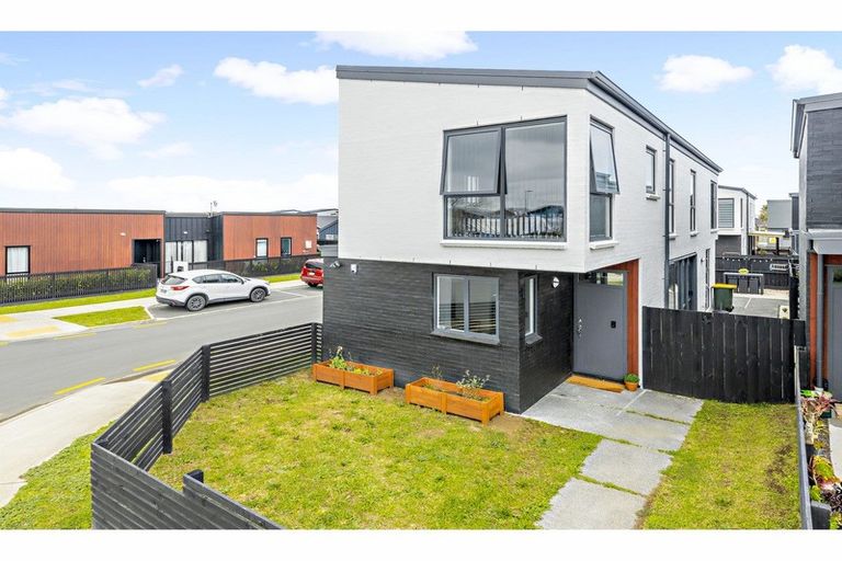 Photo of property in 22 Dignity Street, Papakura, 2110