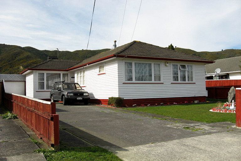 Photo of property in 104 Wise Street, Wainuiomata, Lower Hutt, 5014