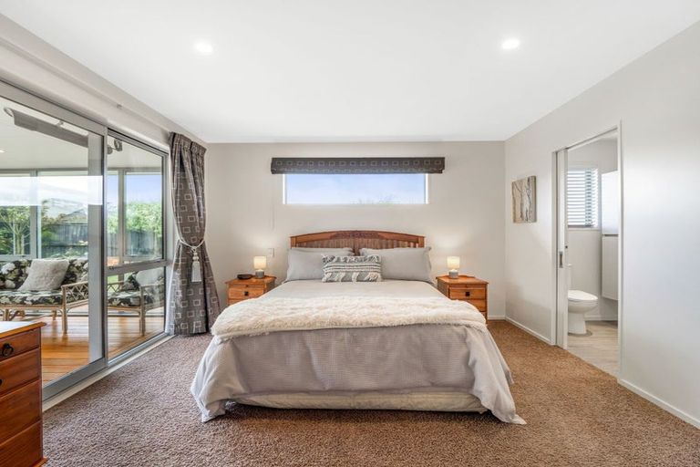 Photo of property in 22 Sequoia Way, Rangiora, 7400