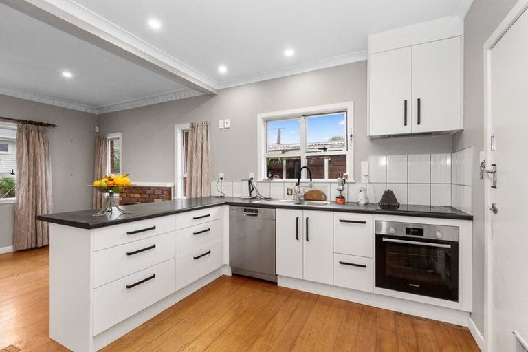 Photo of property in 17 Hetherington Street, Morrinsville, 3300