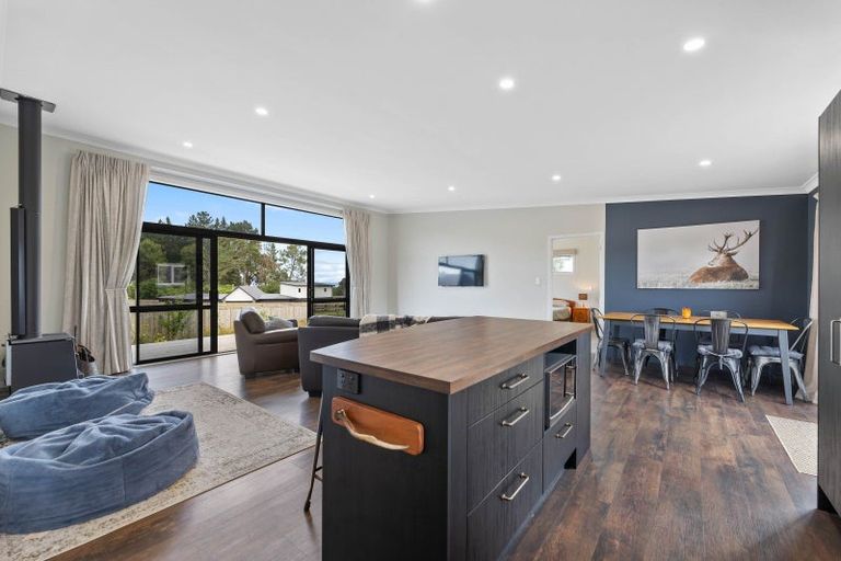 Photo of property in 71 John Norrie Place, Motuoapa, 3382