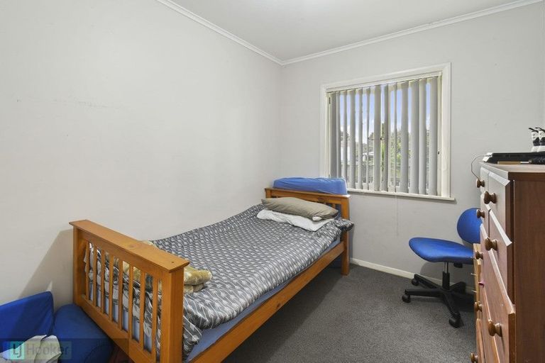 Photo of property in 10 Rollerson Street, Papakura, 2110