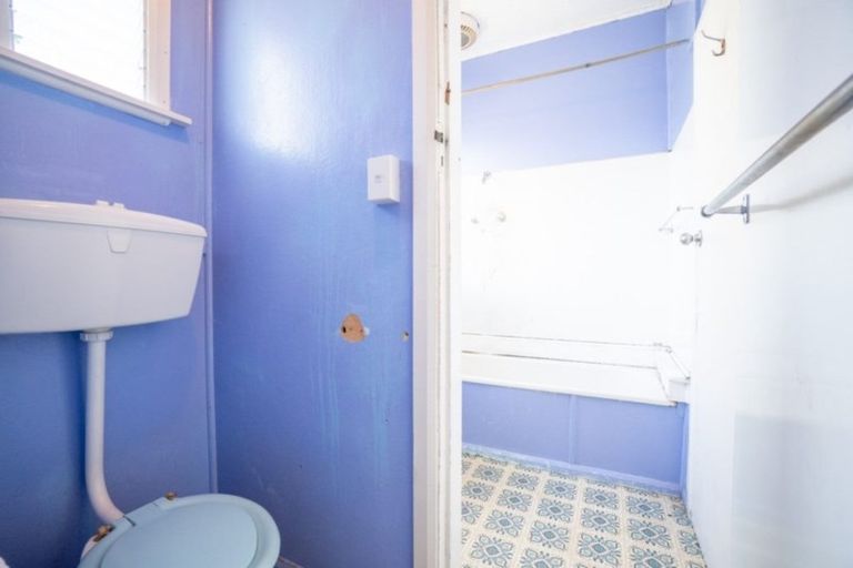 Photo of property in 2 Terrace Street, Roslyn, Palmerston North, 4414