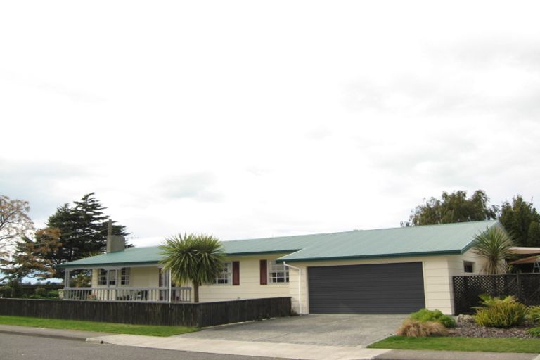 Photo of property in 1 Sutton Avenue, Clive, 4102