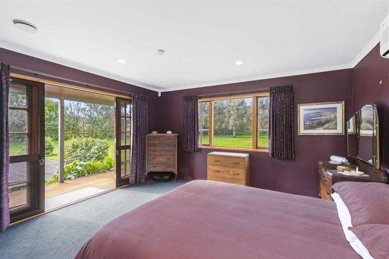 Photo of property in 36 Awaroa Stream Drive, Waiuku, 2123