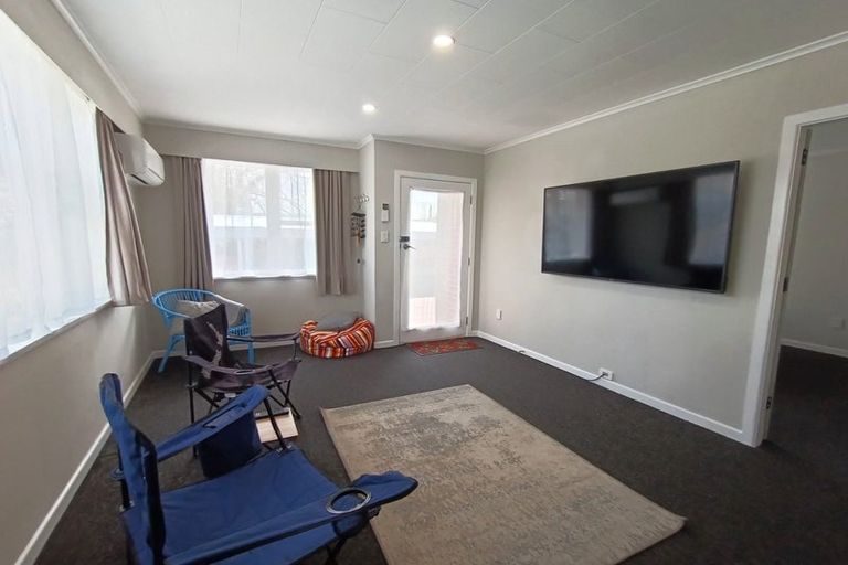 Photo of property in 3/11 Sutherland Avenue, Silverstream, Upper Hutt, 5019