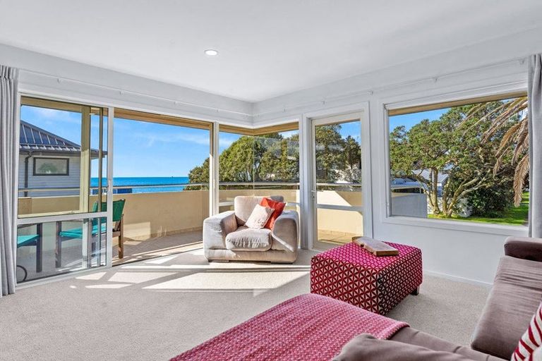 Photo of property in 1/22 Tiri Road, Milford, Auckland, 0620