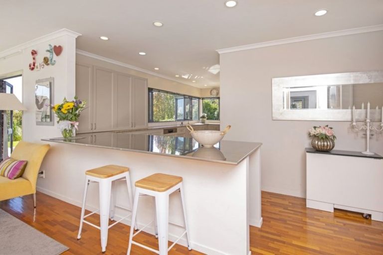 Photo of property in 80 Clifton Road, Whitford, Howick, 2571