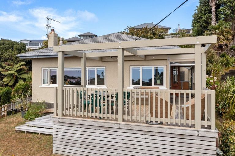 Photo of property in 26 Bonithon Avenue, Moturoa, New Plymouth, 4310