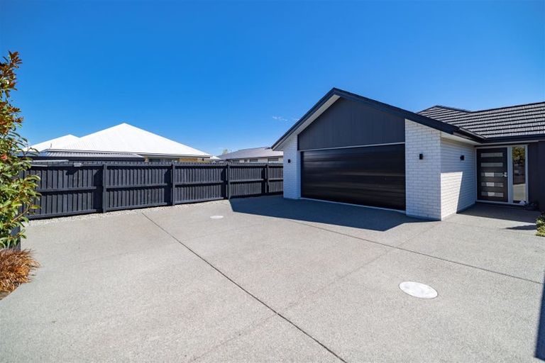 Photo of property in 13 Leader Street, Marshland, Christchurch, 8083