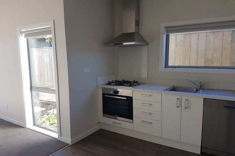 Photo of property in 1/32 Dr Taylor Terrace, Johnsonville, Wellington, 6037