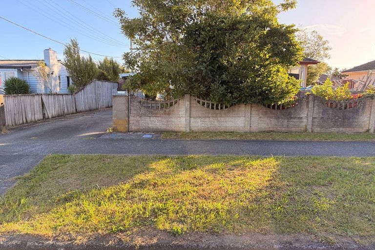 Photo of property in 8 Bathurst Street, Silverstream, Upper Hutt, 5019