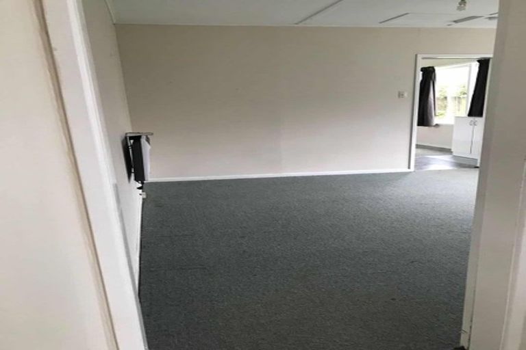 Photo of property in 58 Glendale Road, Glen Eden, Auckland, 0602