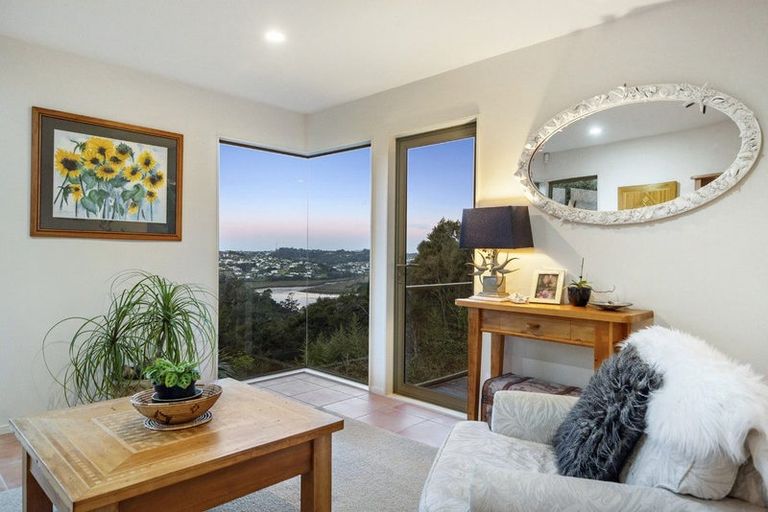 Photo of property in 417 Paremoremo Road, Paremoremo, Auckland, 0632