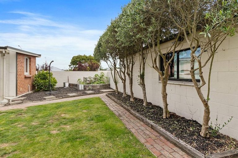 Photo of property in 19 Hill View Crescent, Highfield, Timaru, 7910