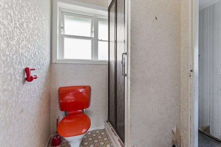 Photo of property in 52 Mungavin Avenue, Ranui, Porirua, 5024