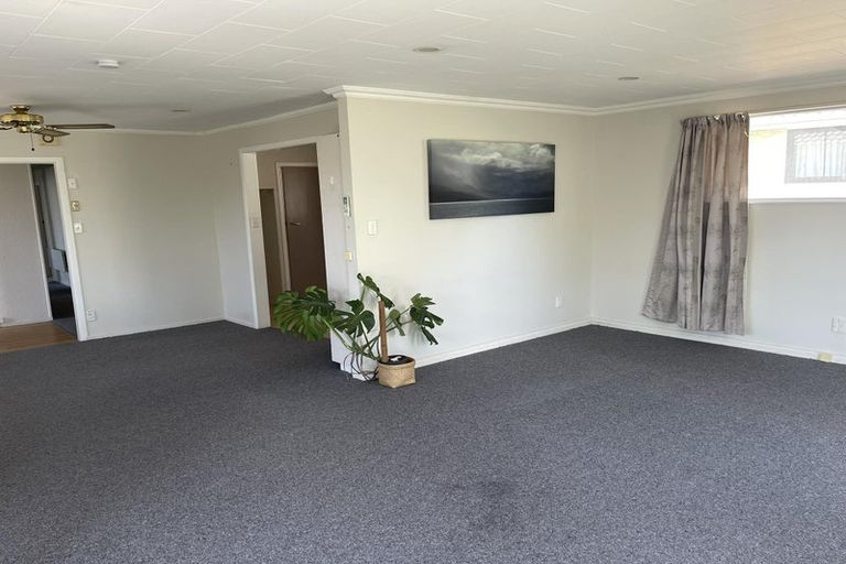 Photo of property in 1 Bush Street, Rangiora, 7400