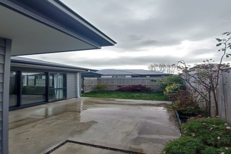 Photo of property in 22b Roberts Line, Kelvin Grove, Palmerston North, 4414