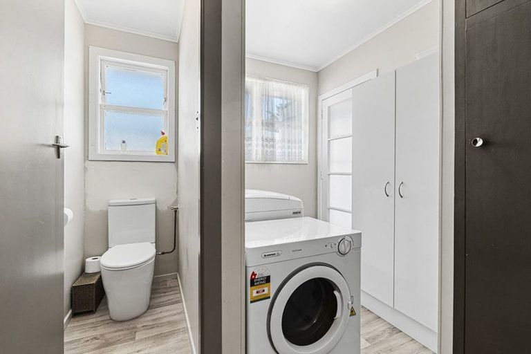 Photo of property in 21 Battiscombe Terrace, Waitara, 4320