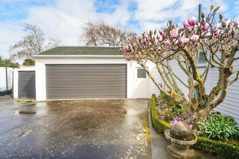 Photo of property in 23 Follett Street, Marton, 4710