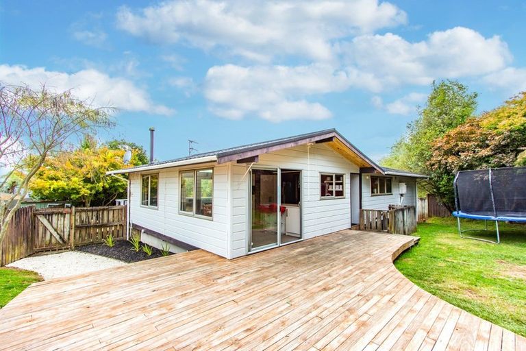 Photo of property in 4 Icarus Place, Sunnybrook, Rotorua, 3015